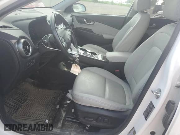 2023 Hyundai Kona SEL с VIN KM8K33AG6PU172884, выставлен на аукционе Copart как лот 64091475 с пробегом 85 658 миль миль и Списание • Salvage title. История ставок и продаж доступна на DreamBid. Изображение 7.