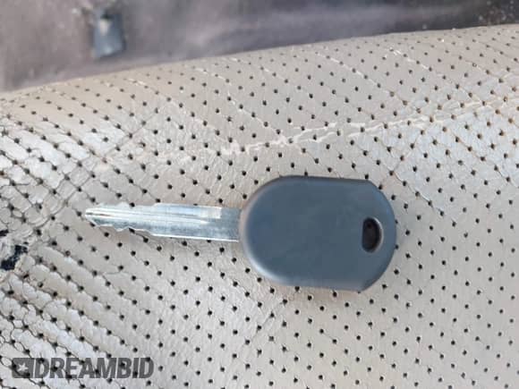 2009 Ford F-150 XL z VIN 1FTPW12V09FA78624, wystawiony jako IAAI lot #43247142 z przebiegiem 244 183 mil mil oraz . Historia ofert i sprzedaży dostępna na DreamBid. Obrazek 11.