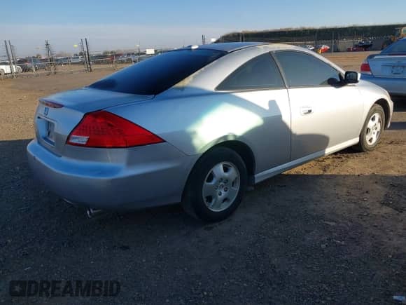 2006 Honda Accord EX-L z VIN 1HGCM82736A008883, wystawiony jako IAAI lot #41391973 z przebiegiem 191 219 mil mil oraz . Historia ofert i sprzedaży dostępna na DreamBid. Obrazek 4.