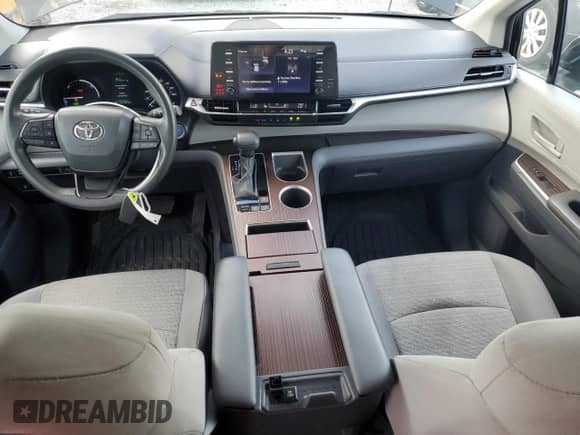 2023 Toyota Sienna LE с VIN 5TDKRKEC5PS163702, выставлен на аукционе Copart как лот 71038975 с пробегом 88 736 миль миль и Списание • Salvage title. История ставок и продаж доступна на DreamBid. Изображение 8.