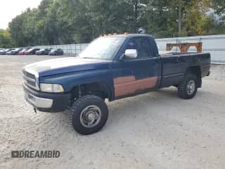 1995 Dodge 2500 with VIN 1B7KF26Z0SS188065, listed as a Copart auction lot 72390084 with 163,380 mi miles and Clean title. Bid and sale history available at DreamBid. Image 1.
