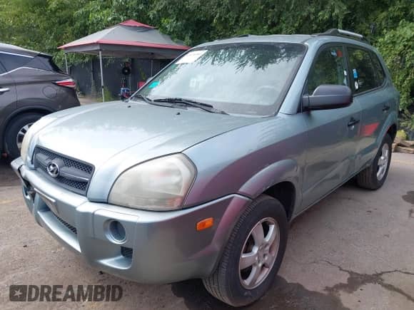 2007 Hyundai Tucson GLS z VIN KM8JM12B47U550104, wystawiony jako IAAI lot #43076980 z przebiegiem 112 004 mil mil oraz . Historia ofert i sprzedaży dostępna na DreamBid. Obrazek 2.