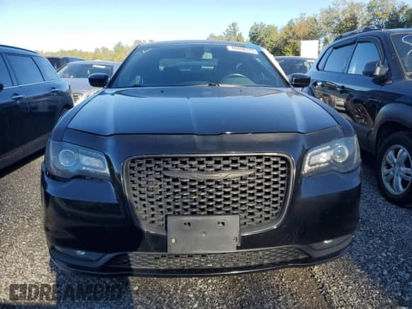 2018 Chrysler 300 S с VIN 2C3CCABG4JH239895, выставлен на аукционе Copart как лот 80468375 с пробегом Не указан миль и Чистый • Clean title. История ставок и продаж доступна на DreamBid. Изображение 5.