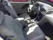 2004 Ford Mustang GT Deluxe z VIN 1FAFP42X54F100661, wystawiony jako IAAI lot #43404344 z przebiegiem 97 152 mil mil oraz . Historia ofert i sprzedaży dostępna na DreamBid. Obrazek 5.