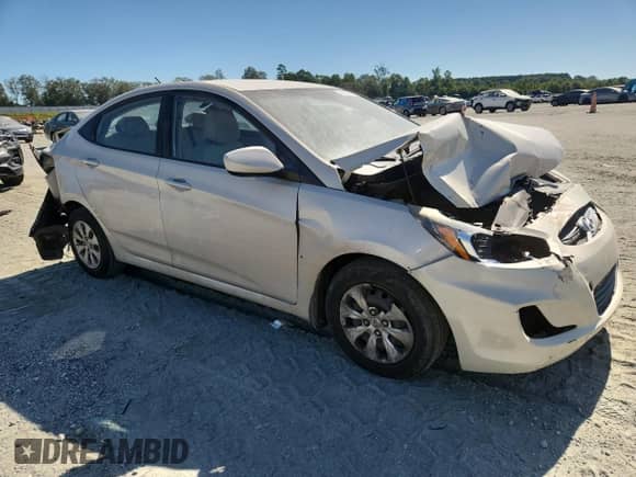 2016 Hyundai Accent SE с VIN KMHCT4AE5GU972925, выставлен на аукционе Copart как лот 70940205 с пробегом 129 476 миль миль и Списание • Salvage title. История ставок и продаж доступна на DreamBid. Изображение 4.