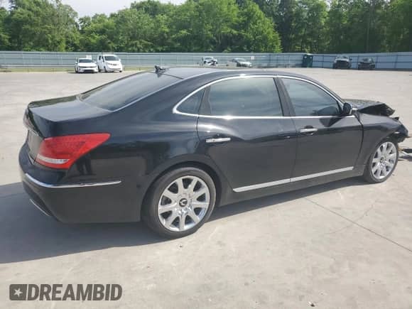 2011 Hyundai Equus Ultimate z VIN KMHGH4JF8BU033417, wystawiony jako Copart lot #52175745 z przebiegiem 152 283 mil mil oraz Szkoda całkowita • Salvage title. Historia ofert i sprzedaży dostępna na DreamBid. Obrazek 3.