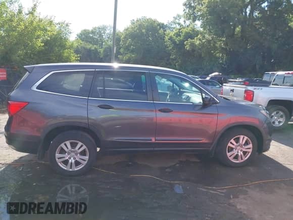 2018 Honda Pilot LX с VIN 5FNYF6H17JB024932, выставлен на аукционе IAAI как лот 42635476 с пробегом 107 842 миль миль и . История ставок и продаж доступна на DreamBid. Изображение 13.