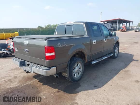 2008 Ford F-150 XLT z VIN 1FTPW14V58FA99836, wystawiony jako IAAI lot #43174947 z przebiegiem 189 550 mil mil oraz . Historia ofert i sprzedaży dostępna na DreamBid. Obrazek 4.