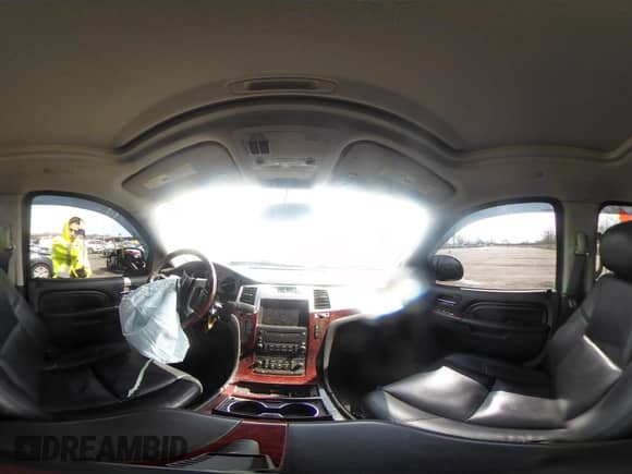 2010 Cadillac Escalade EXT Luxury with VIN 3GYVKMEF6AG285931, listed as a IAAI auction lot 41847789 with 157,838 mi miles and . Bid and sale history available at DreamBid. Image 21.