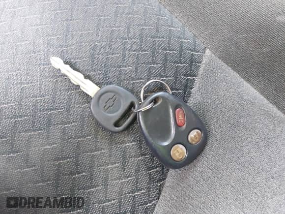 2004 Chevrolet Avalanche with VIN 3GNEC12T24G151070, listed as a IAAI auction lot 42833612 with 229,010 mi miles and . Bid and sale history available at DreamBid. Image 11.