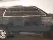 2017 Chevrolet Tahoe LT с VIN 1GNSKBKC6HR299126, выставлен на аукционе IAAI как лот 41300644 с пробегом 124 821 миль миль и . История ставок и продаж доступна на DreamBid. Изображение 13.