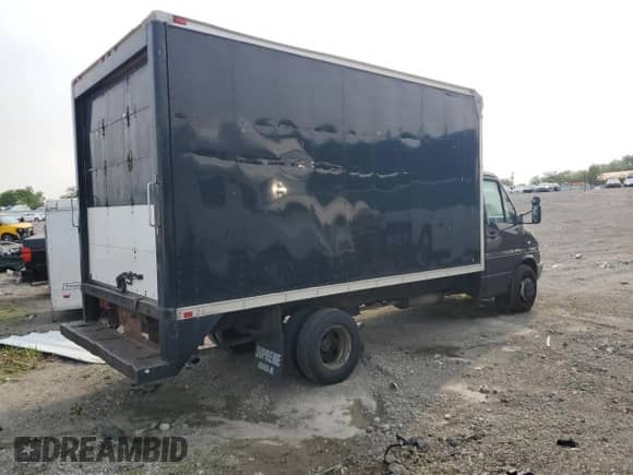 2006 Dodge Sprinter with VIN WDXPD944465871735, listed as a Copart auction lot 59426225 with 183,204 mi miles and Clean title. Bid and sale history available at DreamBid. Image 3.