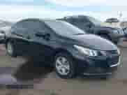 2018 Chevrolet Cruze LS с VIN 1G1BC5SM9J7179055, выставлен на аукционе IAAI как лот 43253826 с пробегом 58 617 миль миль и . История ставок и продаж доступна на DreamBid. Изображение 1.