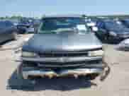 1999 Chevrolet Silverado 1500 LS z VIN 2GCEC19T4X1253725, wystawiony jako IAAI lot #43033823 z przebiegiem 381 140 mil mil oraz . Historia ofert i sprzedaży dostępna na DreamBid. Obrazek 12.