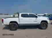 2019 Toyota Tacoma SR5 с VIN 3TMAZ5CN9KM100080, выставлен на аукционе IAAI как лот 43053191 с пробегом 98 434 миль миль и . История ставок и продаж доступна на DreamBid. Изображение 13.
