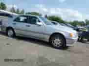 2000 Mercedes-Benz C 230/260/280/320 z VIN WDBHA29G3YA844405, wystawiony jako Copart lot #66318365 z przebiegiem 130 040 mil mil oraz Szkoda całkowita • Salvage title. Historia ofert i sprzedaży dostępna na DreamBid. Obrazek 4.