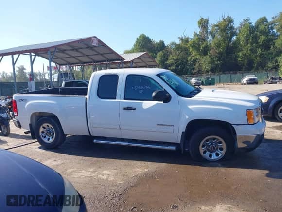 2010 GMC Sierra 1500 SL с VIN 1GTSKUEA3AZ133151, выставлен на аукционе IAAI как лот 43367056 с пробегом 153 612 миль миль и . История ставок и продаж доступна на DreamBid. Изображение 12.