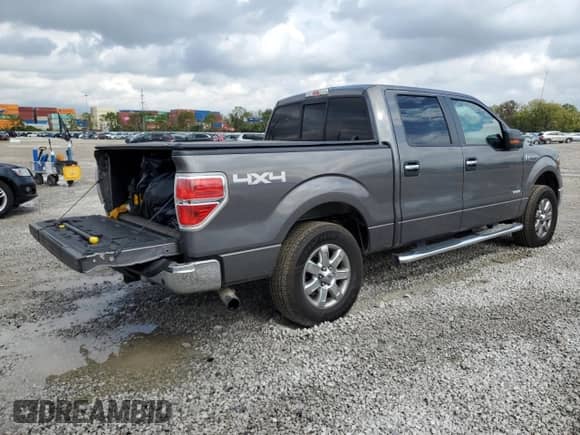 2014 Ford F-150 XLT с VIN 1FTFW1ET7EFC30348, выставлен на аукционе Copart как лот 83843225 с пробегом 201 198 миль миль и Списание • Salvage title. История ставок и продаж доступна на DreamBid. Изображение 3.