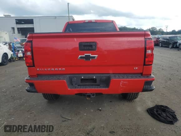 2018 Chevrolet Silverado 1500 LT z VIN 3GCUKREC5JG480908, wystawiony jako Copart lot #63212855 z przebiegiem 58 396 mil mil oraz Szkoda całkowita • Salvage title. Historia ofert i sprzedaży dostępna na DreamBid. Obrazek 6.