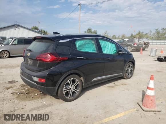 2020 Chevrolet Bolt EV Premier z VIN 1G1FZ6S09L4121096, wystawiony jako Copart lot #70947473 z przebiegiem 20 242 mil mil oraz . Historia ofert i sprzedaży dostępna na DreamBid. Obrazek 3.