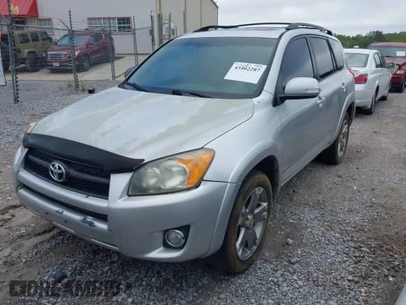 2010 Toyota RAV4 Sport с VIN JTMWF4DV2A5023760, выставлен на аукционе IAAI как лот 43402287 с пробегом 259 088 миль миль и . История ставок и продаж доступна на DreamBid. Изображение 2.