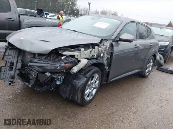 2024 Dodge Hornet R/T z VIN ZACPDFCW0R3A31673, wystawiony jako IAAI lot #41793731 z przebiegiem 21 098 mil mil oraz . Historia ofert i sprzedaży dostępna na DreamBid. Obrazek 21.