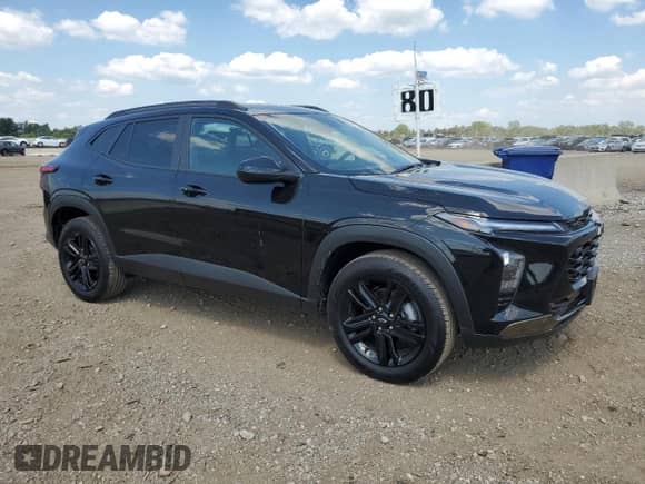 2025 Chevrolet Trax ACTIV с VIN KL77LKEP7SC276083, выставлен на аукционе Copart как лот 68591445 с пробегом 1 822 миль миль и Списание • Salvage title. История ставок и продаж доступна на DreamBid. Изображение 4.