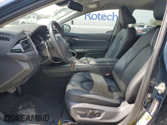 2020 Toyota Camry XSE with VIN 4T1K61AKXLU502228, listed as a Copart auction lot 80282785 with 70,217 mi miles and Salvage title. Bid and sale history available at DreamBid. Image 7.