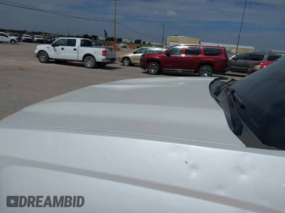 2017 Chevrolet Silverado 1500 High Country z VIN 3GCUKTECXHG309062, wystawiony jako IAAI lot #42560582 z przebiegiem 135 060 mil mil oraz . Historia ofert i sprzedaży dostępna na DreamBid. Obrazek 6.