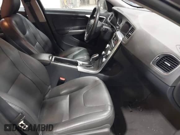2016 Volvo S60 T5 Premier с VIN YV1612TK0G2410743, выставлен на аукционе IAAI как лот 41717318 с пробегом 87 087 миль миль и . История ставок и продаж доступна на DreamBid. Изображение 5.