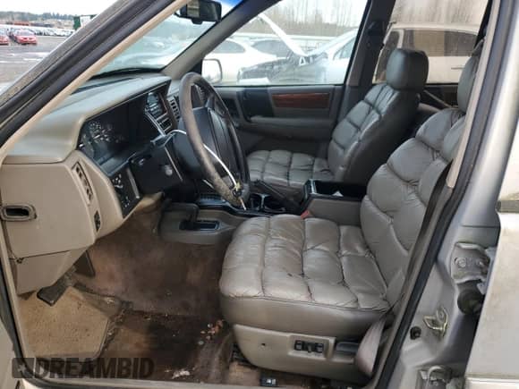 1994 Jeep Grand Cherokee Limited с VIN 1J4GZ78Y7RC224640, выставлен на аукционе Copart как лот 86942394 с пробегом 174 264 миль миль и Чистый • Clean title. История ставок и продаж доступна на DreamBid. Изображение 7.