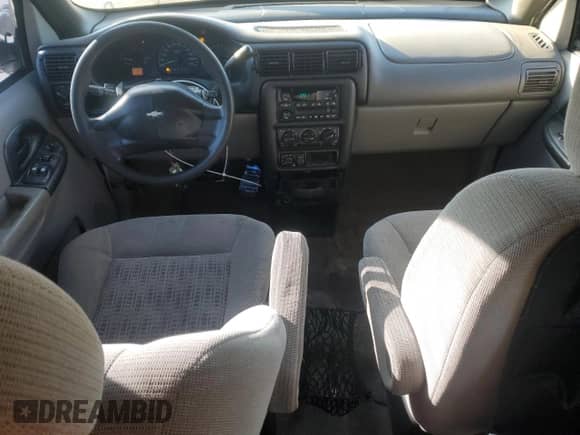 2003 Chevrolet Venture 1SA с VIN 1GNDX03E23D179134, выставлен на аукционе Copart как лот 41536875 с пробегом 206 192 миль миль и Списание • Salvage title. История ставок и продаж доступна на DreamBid. Изображение 8.