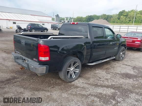 2010 GMC Sierra 1500 SLT with VIN 3GTRKWE21AG254943, listed as a IAAI auction lot 42966135 with 30,690 mi miles and . Bid and sale history available at DreamBid. Image 4.