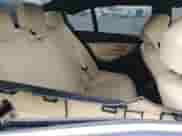 2018 BMW 3 Series 330i xDrive с VIN WBA8D9G58JNU68718, выставлен на аукционе Copart как лот 53002375 с пробегом 63 953 миль миль и Списание • Salvage title. История ставок и продаж доступна на DreamBid. Изображение 10.