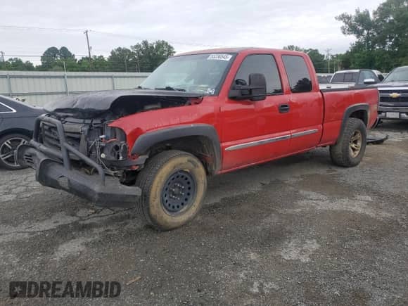 2003 GMC Sierra 1500 SLE with VIN 2GTEK19TX31236957, listed as a Copart auction lot 55236545 with Not provided miles and Salvage title. Bid and sale history available at DreamBid. Image 1.
