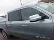 2022 Ram 1500 Longhorn z VIN 1C6SRFKT8NN192598, wystawiony jako IAAI lot #41645164 z przebiegiem 48 890 mil mil oraz . Historia ofert i sprzedaży dostępna na DreamBid. Obrazek 13.