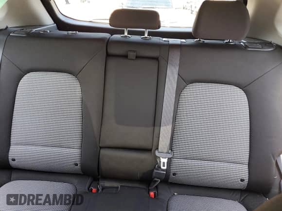 2020 Hyundai Kona SE with VIN KM8K1CAA5LU401745, listed as a Copart auction lot 68673895 with 122,838 mi miles and Salvage title. Bid and sale history available at DreamBid. Image 10.