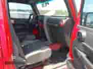 2007 Jeep Wrangler Unlimited X с VIN 1J4GA39107L187817, выставлен на аукционе IAAI как лот 42552732 с пробегом 149 702 миль миль и . История ставок и продаж доступна на DreamBid. Изображение 5.