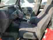 2003 Jeep Wrangler X z VIN 1J4FA39S33P308881, wystawiony jako Copart lot #69323655 z przebiegiem 264 257 mil mil oraz Szkoda całkowita • Salvage title. Historia ofert i sprzedaży dostępna na DreamBid. Obrazek 7.