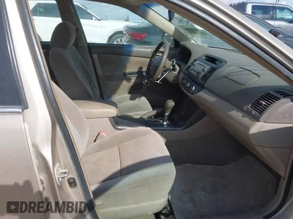 2006 Toyota Camry STD с VIN 4T1BE32K96U649366, выставлен на аукционе IAAI как лот 43407880 с пробегом 153 945 миль миль и . История ставок и продаж доступна на DreamBid. Изображение 5.