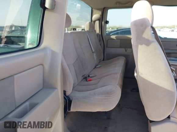 2006 Chevrolet Silverado 1500 LS с VIN 1GCEC19V46Z157794, выставлен на аукционе IAAI как лот 41810119 с пробегом Не указан миль и . История ставок и продаж доступна на DreamBid. Изображение 8.