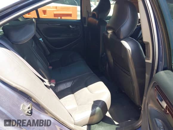 2001 Volvo S60 с VIN YV1RS58D212029294, выставлен на аукционе IAAI как лот 42281760 с пробегом 209 476 миль миль и . История ставок и продаж доступна на DreamBid. Изображение 8.