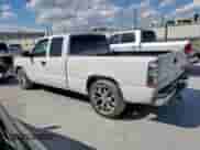 2004 Chevrolet Silverado 1500 LS z VIN 2GCEC19T941300727, wystawiony jako Copart lot #85302805 z przebiegiem Nie podano mil oraz Szkoda całkowita • Salvage title. Historia ofert i sprzedaży dostępna na DreamBid. Obrazek 2.