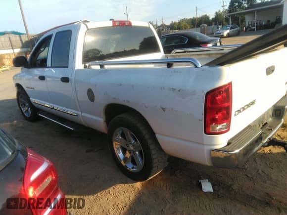 2003 Dodge 1500 ST with VIN 1D7HA18N23J610864, listed as a IAAI auction lot 43288930 with 302,577 mi miles and . Bid and sale history available at DreamBid. Image 3.
