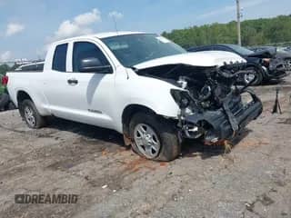 2013 Toyota Tundra z VIN 5TFRU5F14DX029880, wystawiony jako IAAI lot #43081536 z przebiegiem 198 758 mil mil oraz . Historia ofert i sprzedaży dostępna na DreamBid. Obrazek 1.
