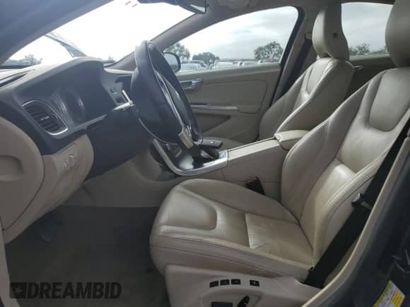 2013 Volvo S60 T5 с VIN YV1612FH2D2179677, выставлен на аукционе Copart как лот 89829675 с пробегом 104 140 миль миль и Списание • Salvage title. История ставок и продаж доступна на DreamBid. Изображение 7.