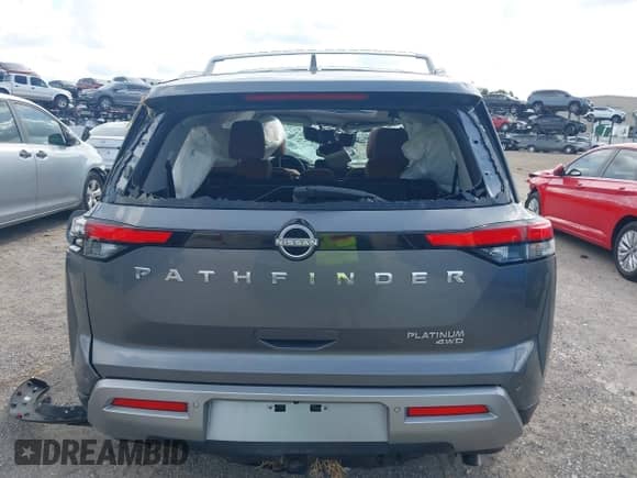 2023 Nissan Pathfinder Platinum с VIN 5N1DR3DK2PC273689, выставлен на аукционе IAAI как лот 42689922 с пробегом 18 326 миль миль и . История ставок и продаж доступна на DreamBid. Изображение 16.
