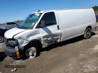 2019 Chevrolet Express Cargo с VIN 1GCWGBFP8K1156709, выставлен на аукционе Copart как лот 51144675 с пробегом 172 018 миль миль и Списание • Salvage title. История ставок и продаж доступна на DreamBid. Изображение 1.