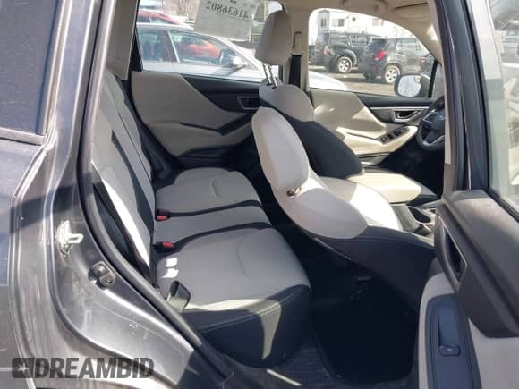 2022 Subaru Forester z VIN JF2SKAAC9NH410405, wystawiony jako IAAI lot #41636802 z przebiegiem 87 056 mil mil oraz . Historia ofert i sprzedaży dostępna na DreamBid. Obrazek 8.