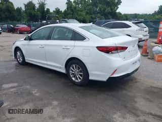 2019 Hyundai Sonata SE с VIN 5NPE24AF6KH782935, выставлен на аукционе IAAI как лот 43015690 с пробегом 94 842 миль миль и . История ставок и продаж доступна на DreamBid. Изображение 3.